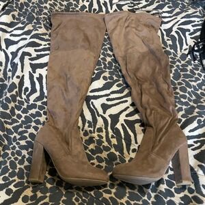 Over the Knee Boots Size 7W Wide Calf Block Heel Pull‎ On Faux Suede Boots